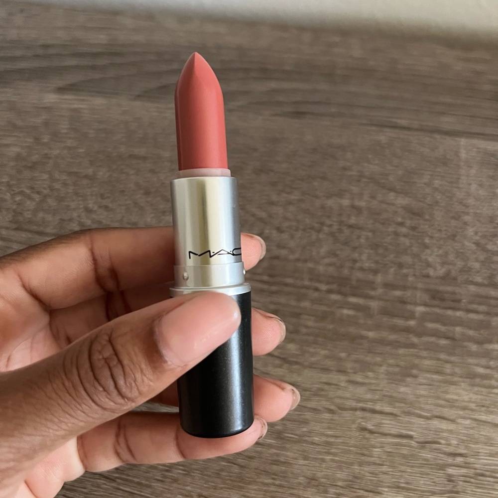 Mac cosmetics lipstick kinda sexy